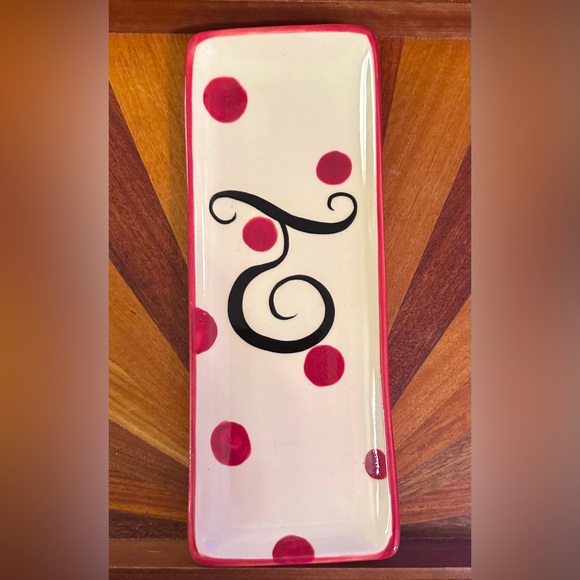 Gail Pittman Initial Tray “T” 11” polka dots - Picture 1 of 4